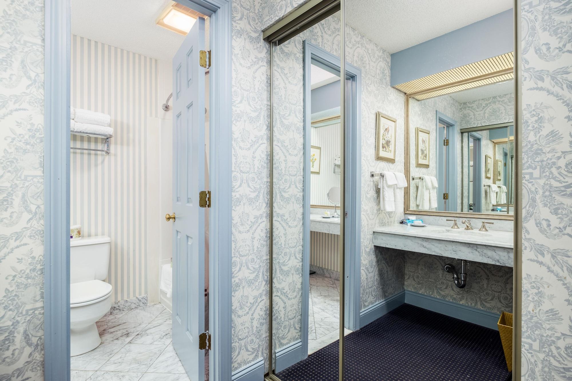 The Farmington Inn And Suites Екстериор снимка